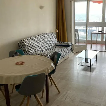 Hyères, 2 Pièces, 4 Personnes - Fr-1-335-124 *